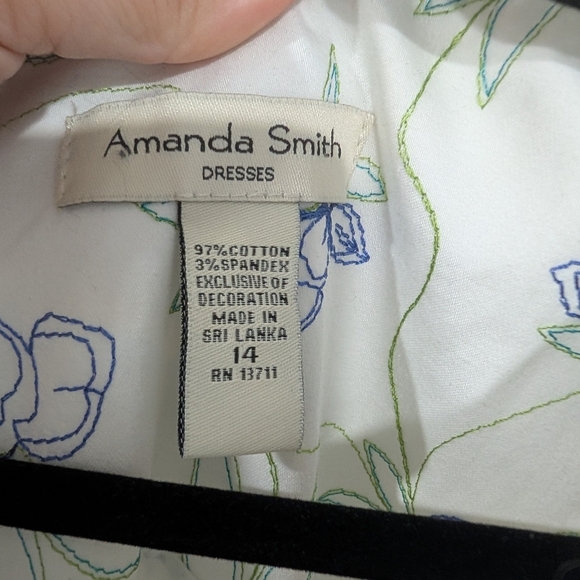 Amanda Smith White, Blue & Green Floral Embroidered Sleeveless Dress in Size 14 - Picture 2 of 9